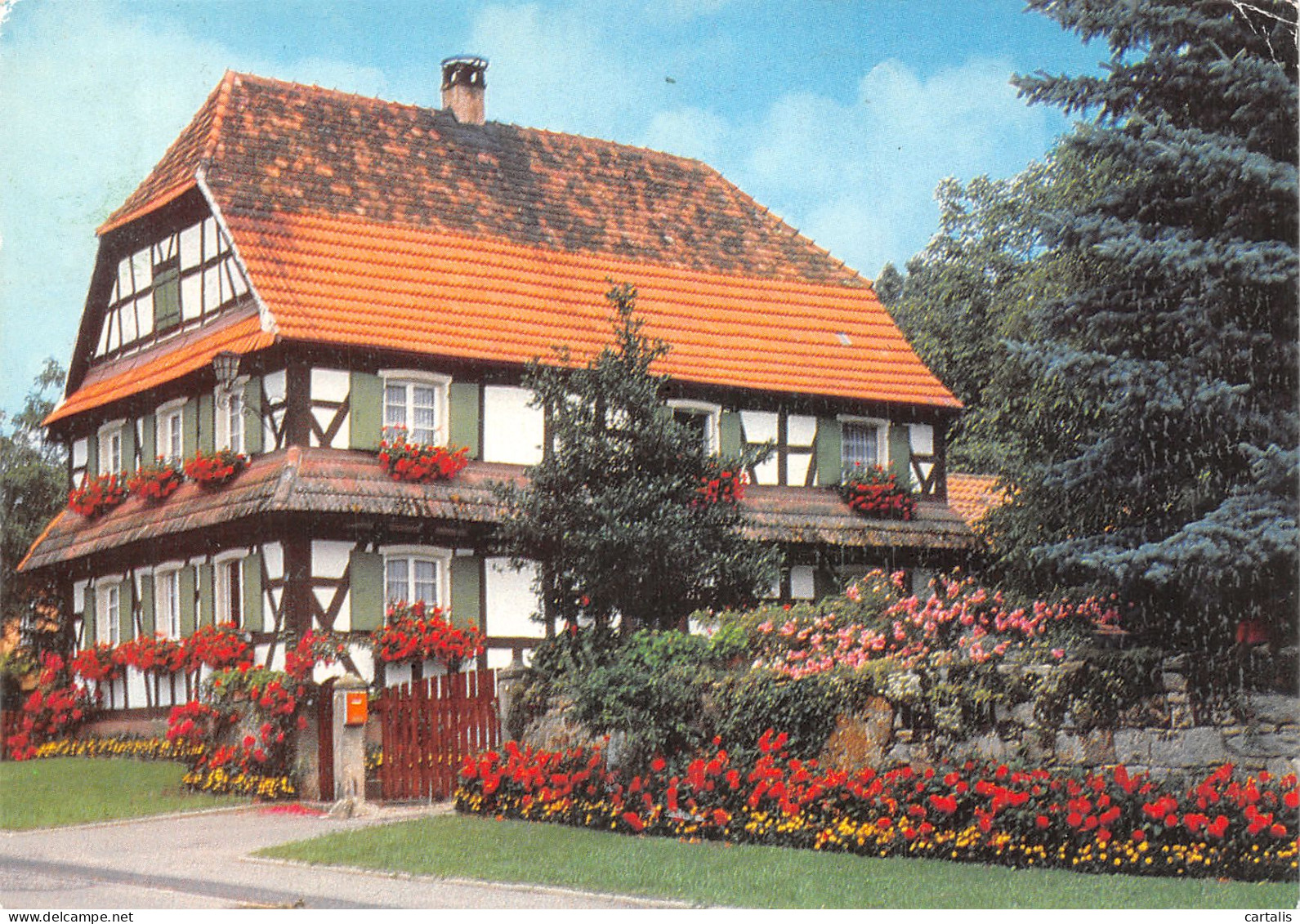 Maison à colombages ancienne